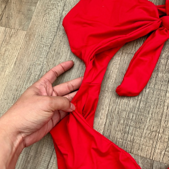 SHEIN red cut out front tie one piece size S - Picture 4 of 6